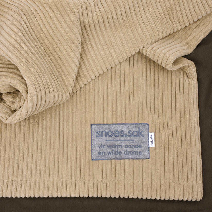 'snoes.sak' Luxury Blanket
